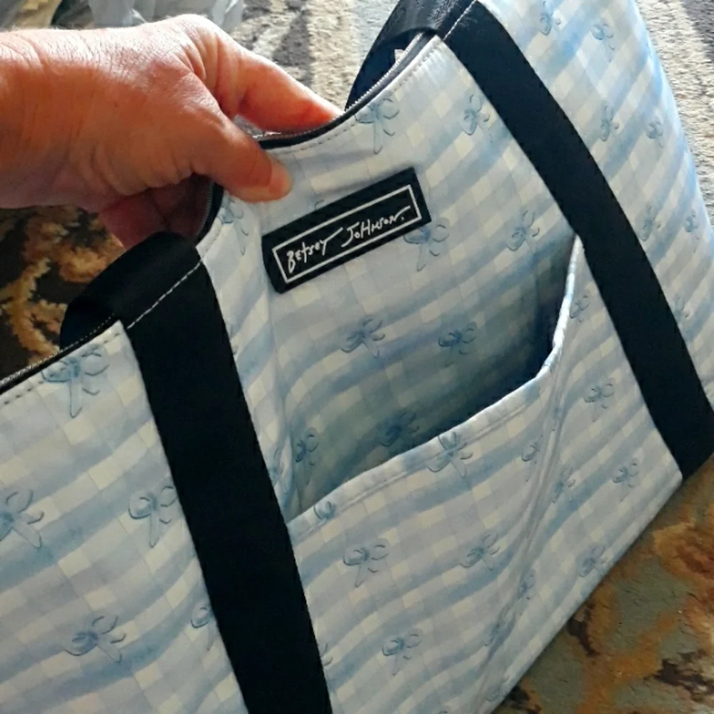 2x*Host Pick*Betsey Johnson cooler tote bag